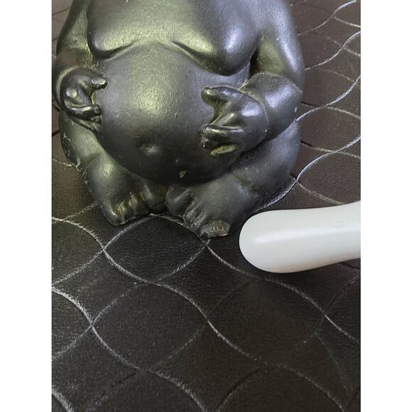 Coco Joes Hawaiian Lava Sculpture-Chubby Male and Female - Picture 6 of 11